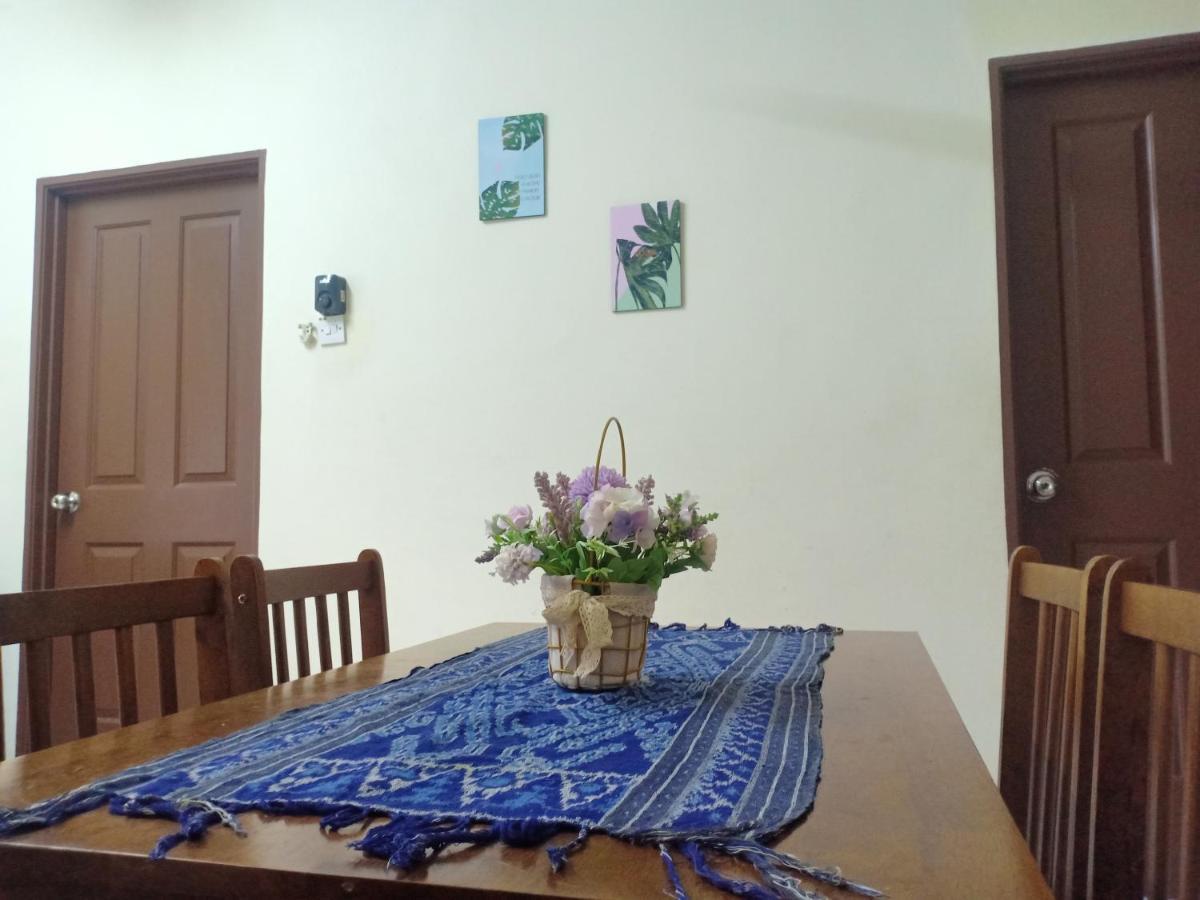 Kh Homestay Comfy N Calm Seri Manjung Kültér fotó